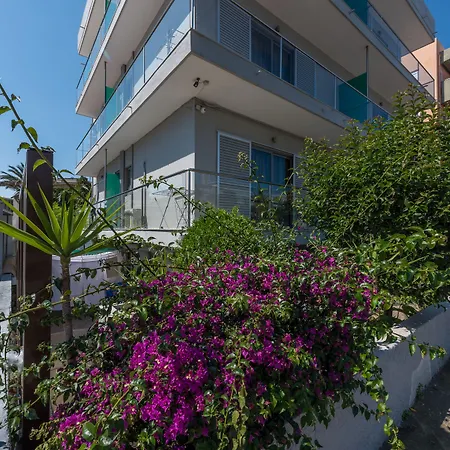 Hotel apartamentowy 7palms Rhodes City