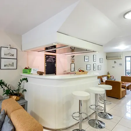 Appart hôtel 7palms 2*