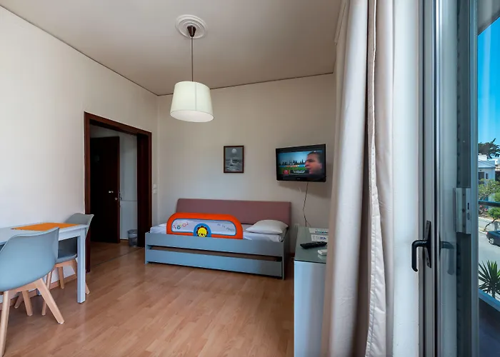 Aparthotel 7palms 2*