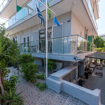 מלון דירות 7palms 2*